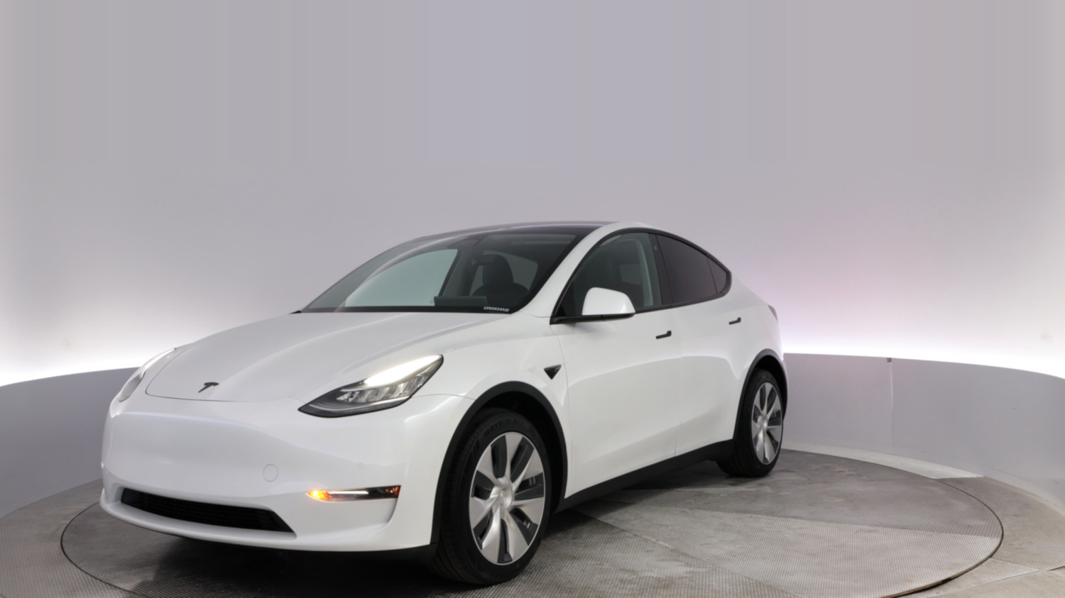 2020 Tesla Model Y โ VIN 5YJYGDEE0LF032141