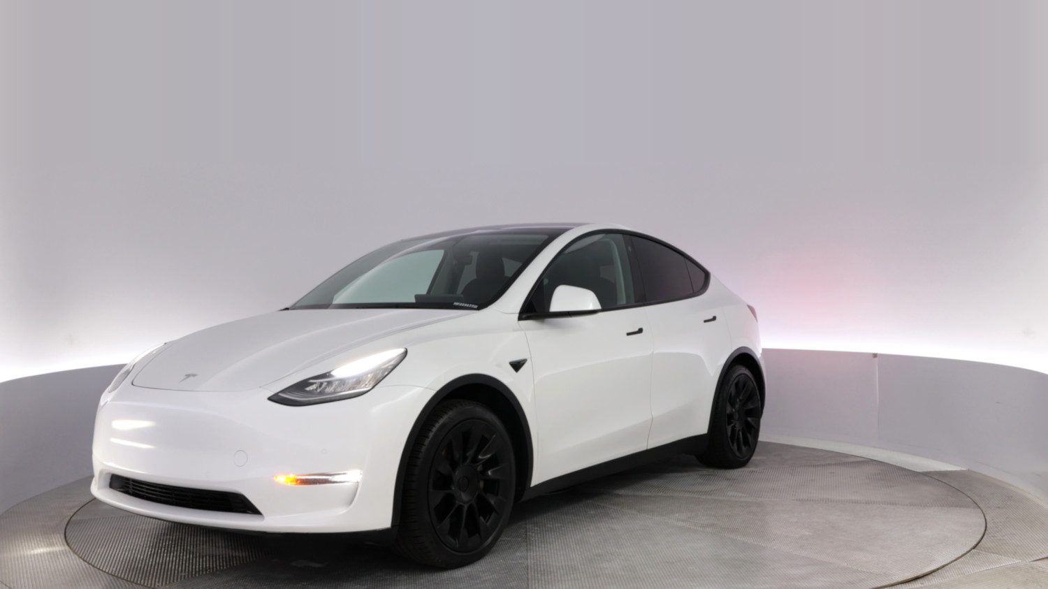 2021 Tesla Model Y โ VIN 5YJYGAEE1MF223177
