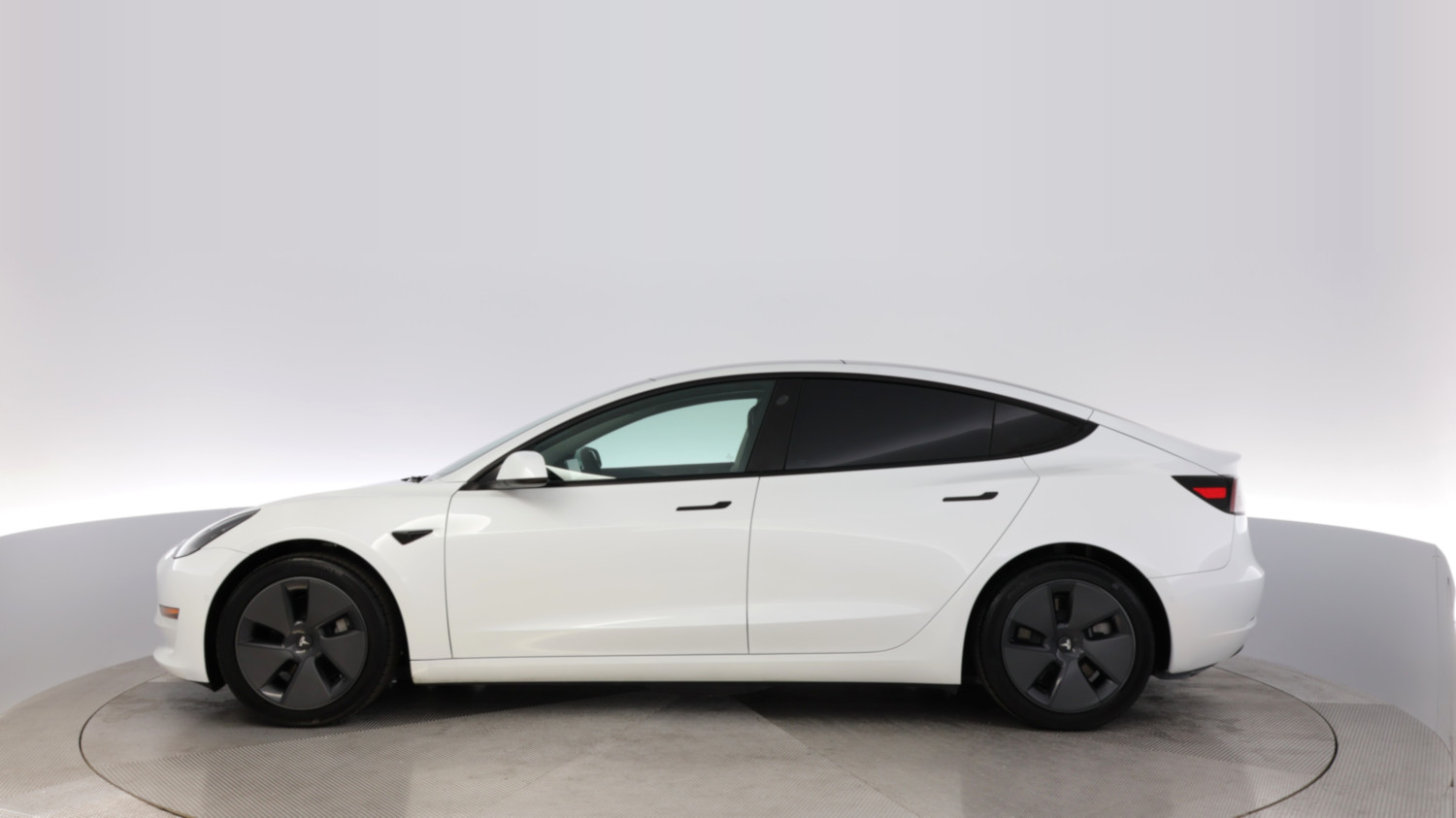 2022 Tesla Model 3 โ VIN 5YJ3E1EB5NF138074