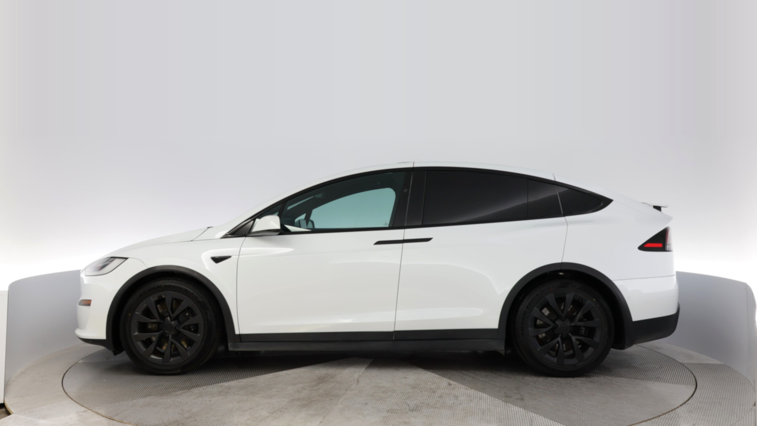 2022 Tesla Model X โ VIN 7SAXCAE55NF350283