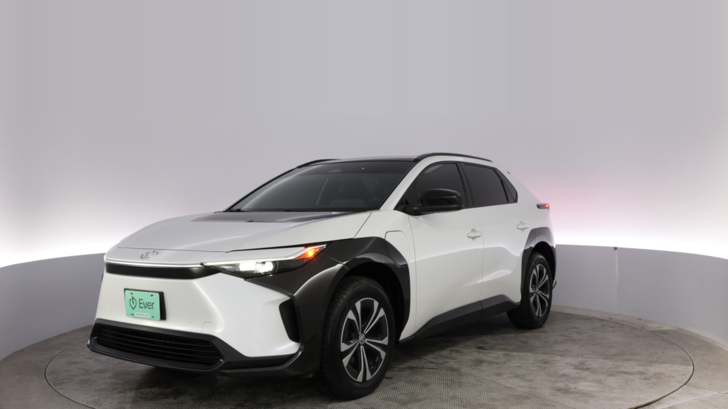 2023 Toyota bZ4X โ VIN JTMABACA2PA015676
