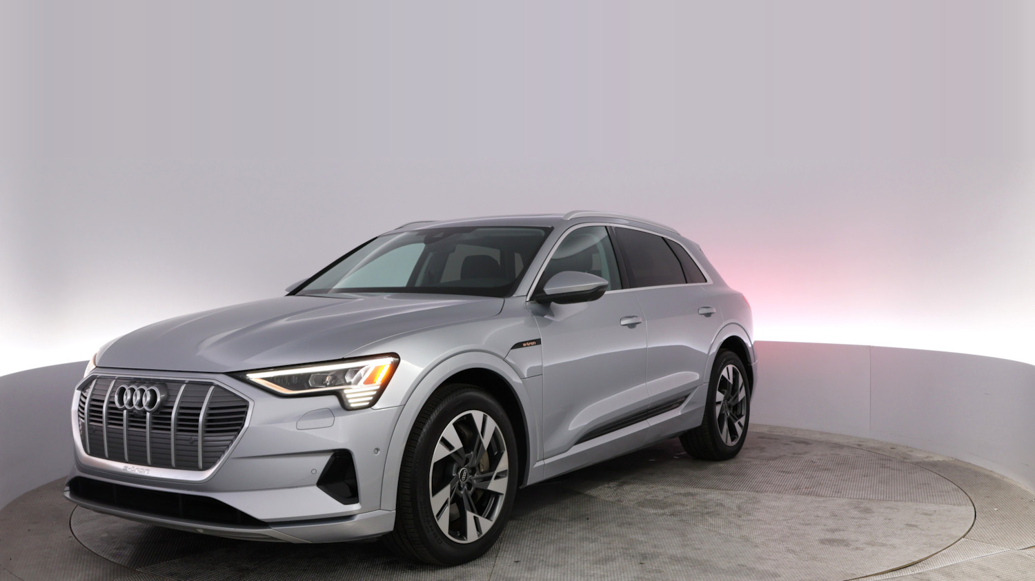 2023 Audi e-tron โ VIN WA1LAAGE7PB008736