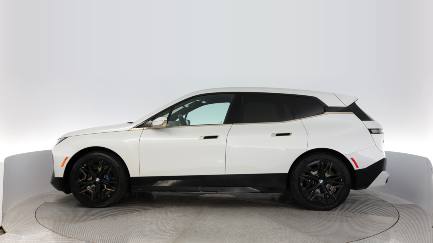 2023 BMW iX โ VIN WB533CF02PCL30997