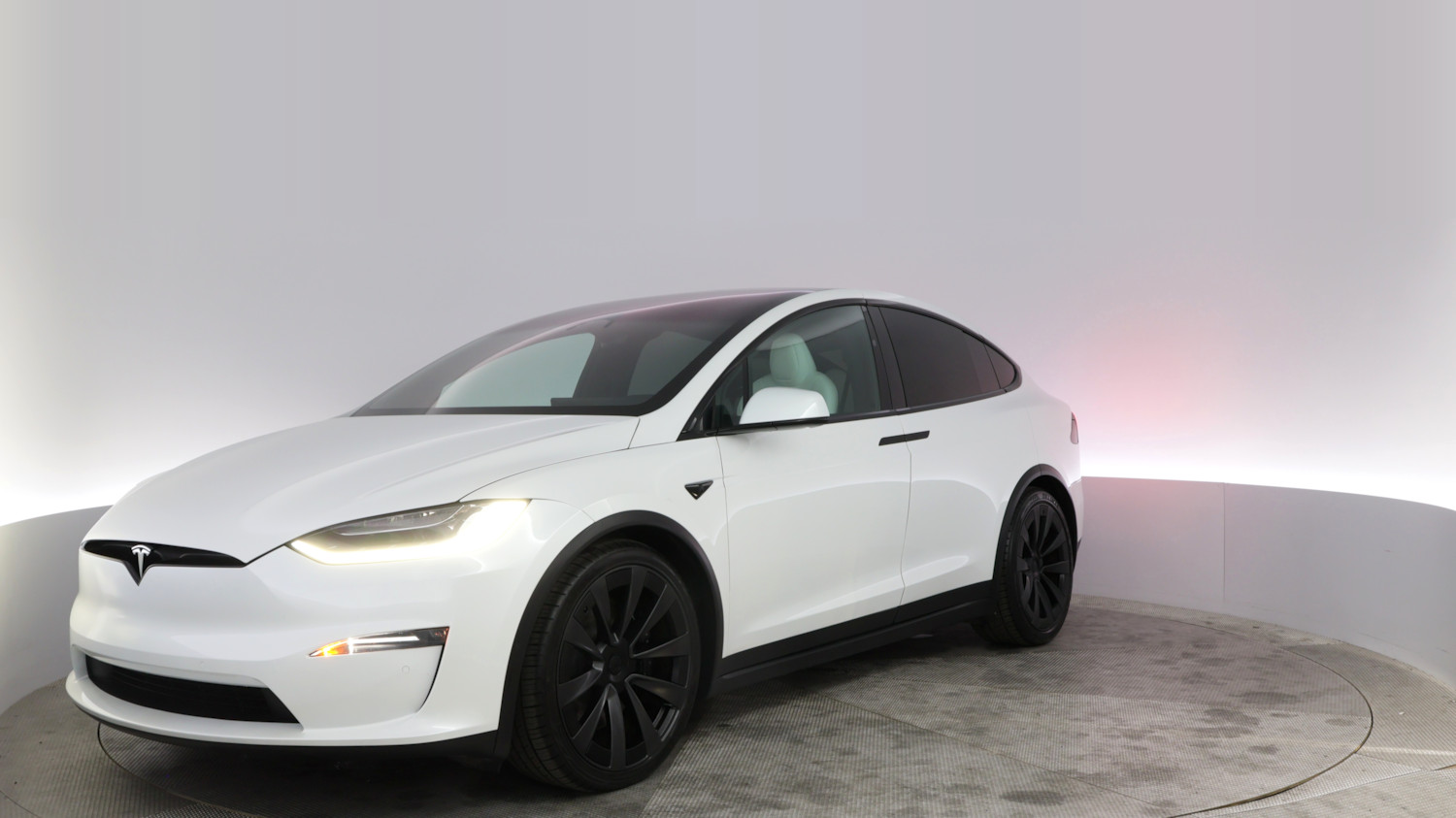 2023 Tesla Model X โ VIN 7SAXCDE5XPF381310