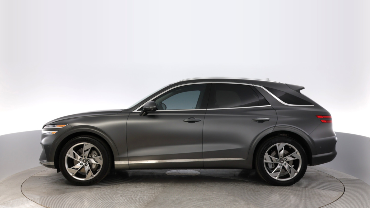 2023 Genesis Electrified GV70 โ VIN 5NMMCET18PH000560