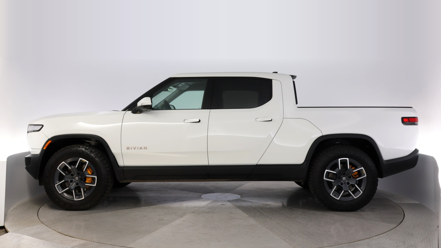 2023 Rivian R1T โ VIN 7FCTGAAAXPN017157