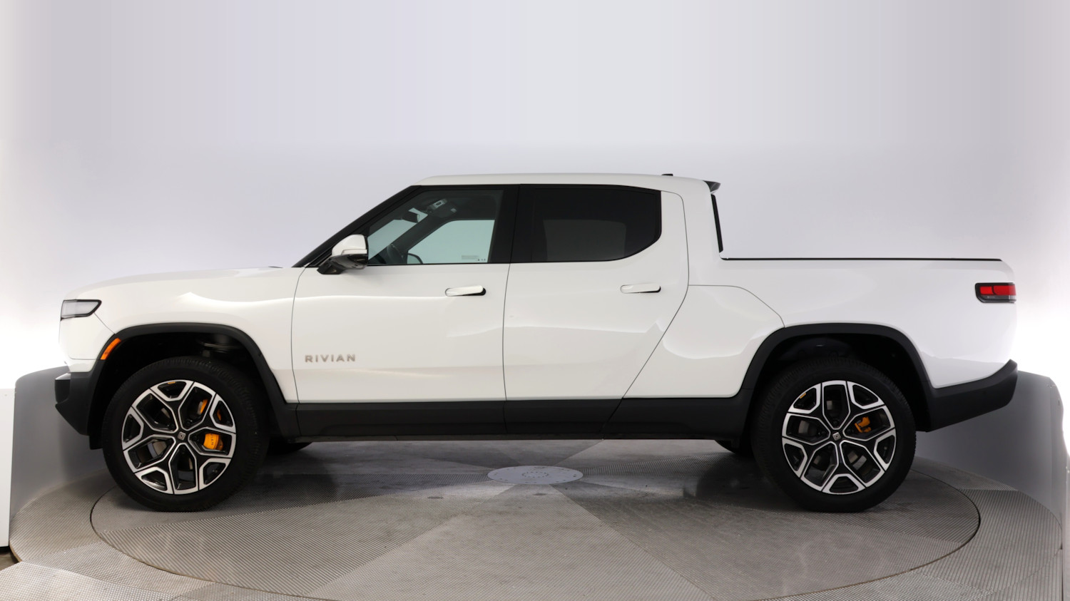 2023 Rivian R1T โ VIN 7FCTGAAA2PN023082
