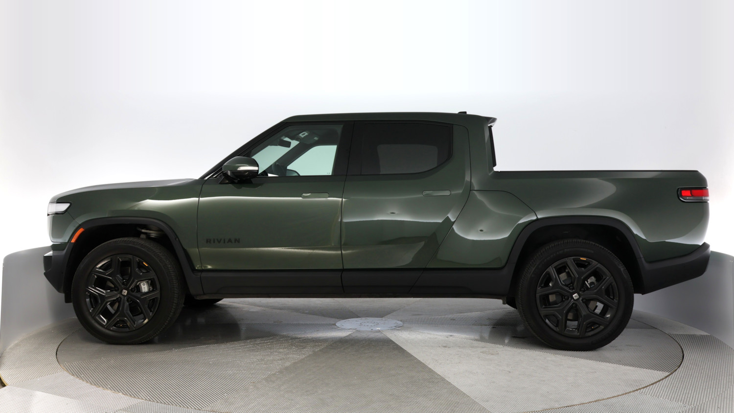 2023 Rivian R1T โ VIN 7FCTGBAA7PN027537