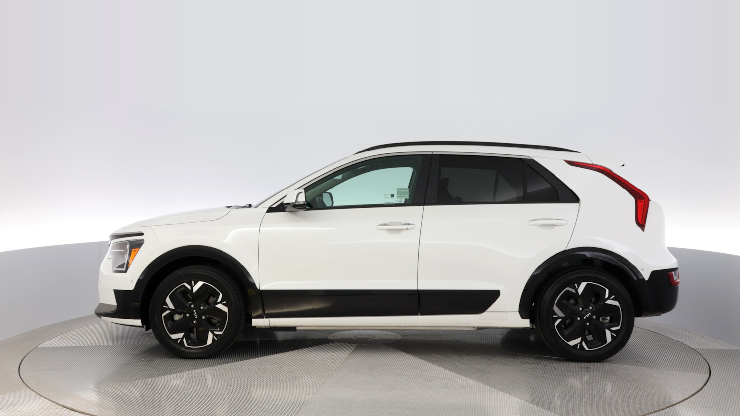 2024 Kia Niro EV โ VIN KNDCT3L11R5114597