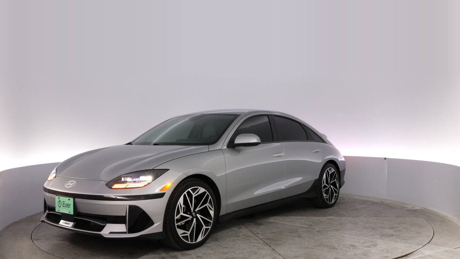 2024 Hyundai IONIQ 6 โ VIN KMHM34AA4RA079313