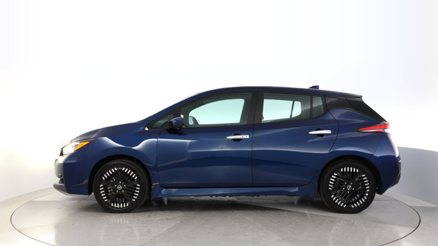 2024 Nissan LEAF โ VIN 1N4CZ1CV1RC555962