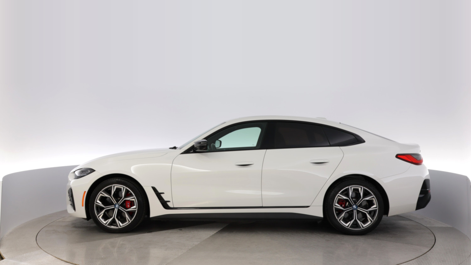 2024 BMW i4 โ VIN WBY33AW0XRFR57732