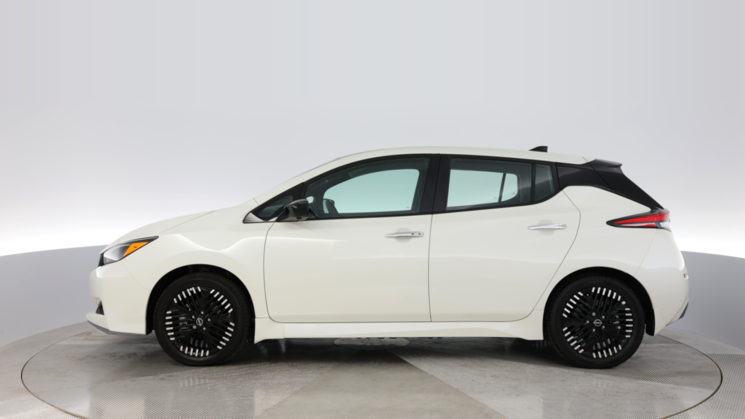 2025 Nissan LEAF โ VIN 1N4CZ1CVXSC567095