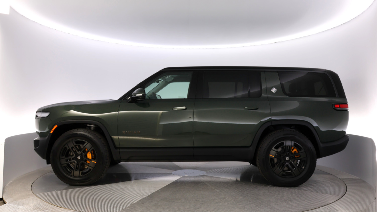 2025 Rivian R1S โ VIN 7PDSGCBP0SN067647